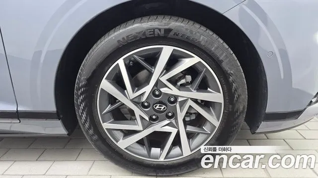 Hyundai Grandeur GN7 — Фото автомобиля 6