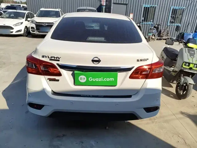 Nissan Sylphy — Фото автомобиля 5