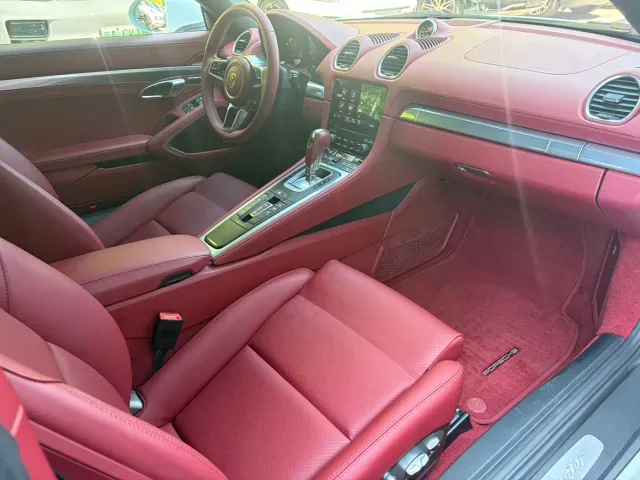 Porsche 718 — Фото автомобиля 14