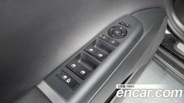 Hyundai Grandeur Grandeur (GN7) 2.5 Бензин 2WD — Фото автомобиля 26