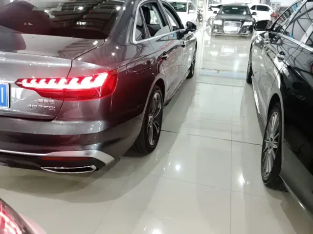 Audi A4L — Фото автомобиля 7