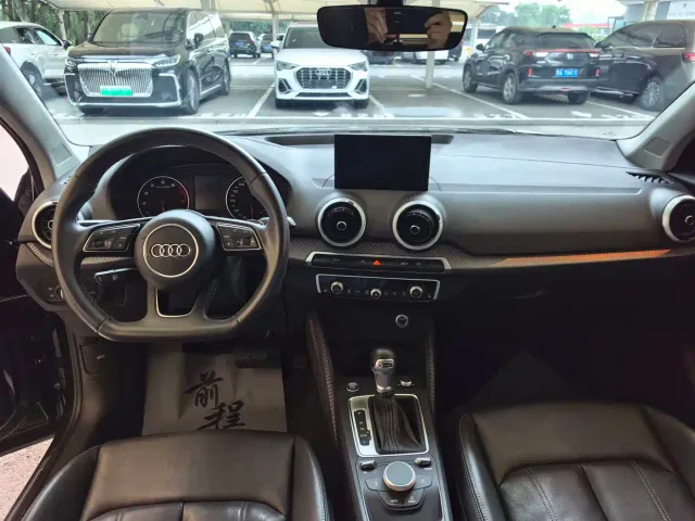 Audi Q2L — Фото автомобиля 13