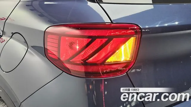 Hyundai Venue — Фото автомобиля 8