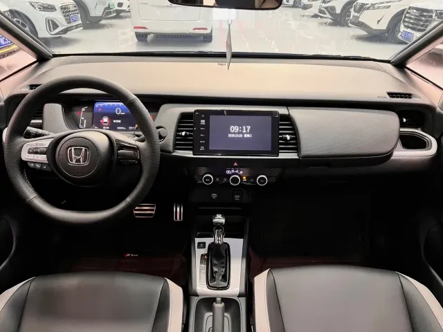 Honda Fit — Фото автомобиля 8