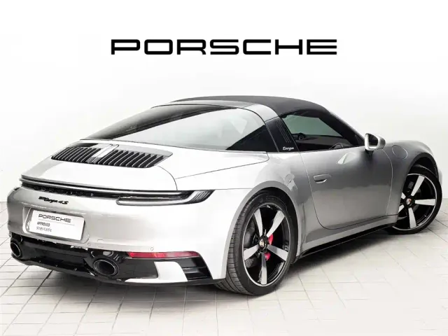Porsche 911 — Фото автомобиля 7