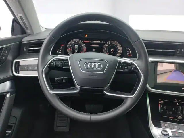 Audi A7L — Фото автомобиля 15