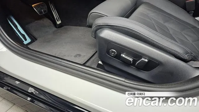 BMW 5-Series — Фото автомобиля 28