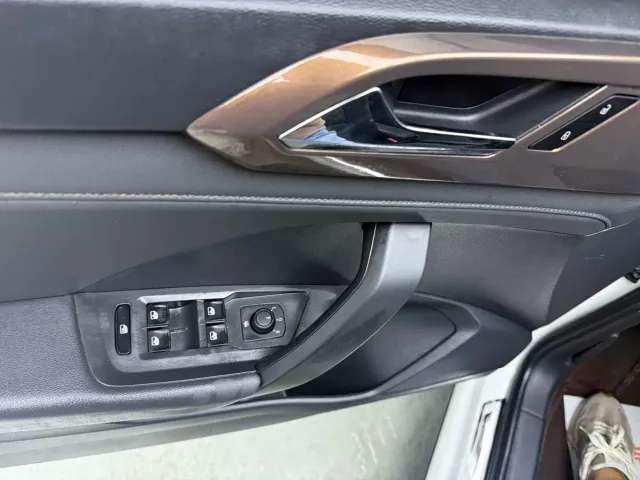Volkswagen Tharu — Фото автомобиля 16