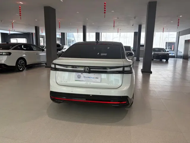 Volkswagen ID.7 Vizzion — Фото автомобиля 14