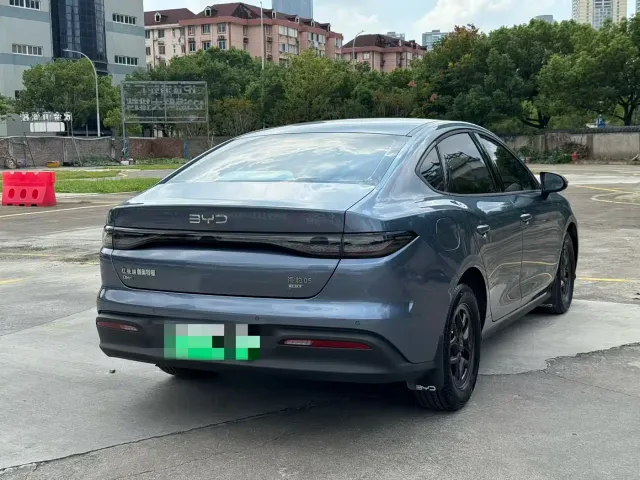 BYD Hai Bao 05 DM-i 2025 DM-i Smart Drive Edition 55KM Luxury — Фото автомобиля 9