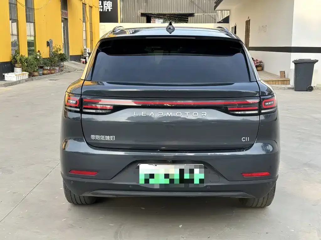 Leapmotor Leapmotor C11 2024 Extended Range 300 Premium Edition — Фото автомобиля 7