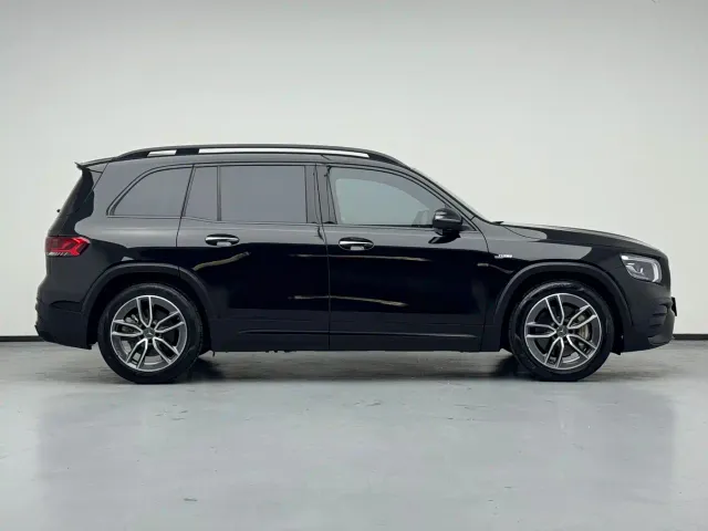Mercedes-Benz GLB AMG — Фото автомобиля 13