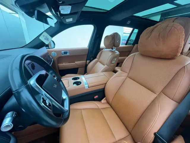 Li Auto L7 — Фото автомобиля 13