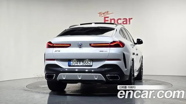 BMW X6 xDrive40i M Sport — Фото автомобиля 4