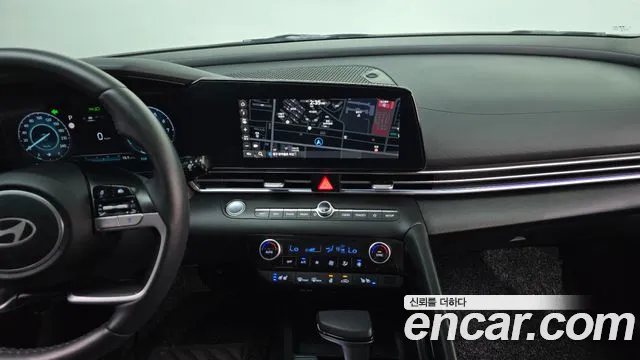 Hyundai AVANTE Новый Avante (CN7) — Фото автомобиля 13