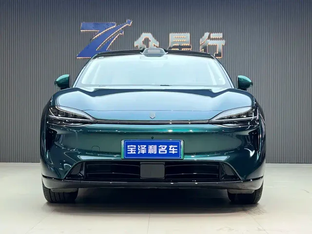 Luxeed R7 — Фото автомобиля 2