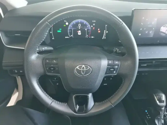 Toyota Camry — Фото автомобиля 10