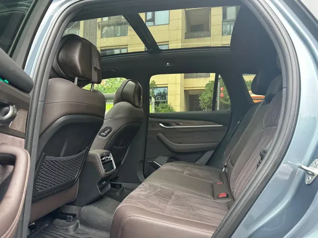 Geely Xingyue L — Фото автомобиля 5