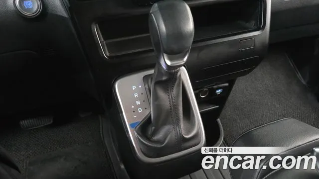 Hyundai Staria — Фото автомобиля 12