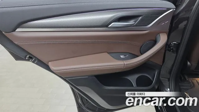 BMW X4 xDrive20i M Sport — Фото автомобиля 23