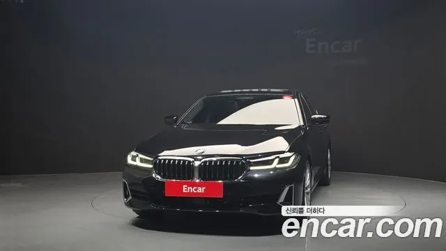 BMW 5 Series G30 — Фото автомобиля 3