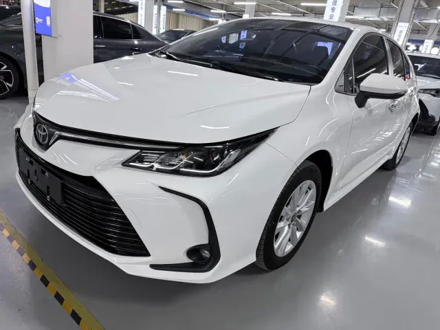 Фотография автомобиля — Toyota Corolla