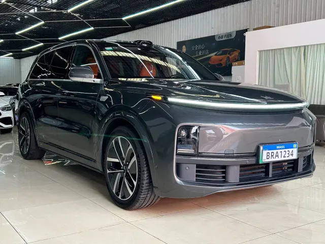 Li Auto L9 — Фото автомобиля 3
