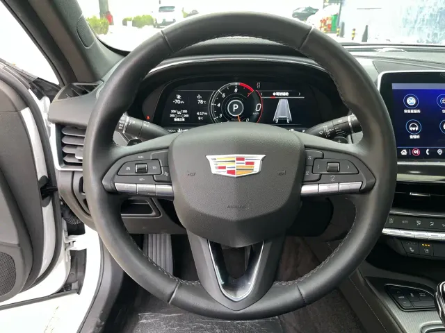 Cadillac CT5 — Фото автомобиля 15