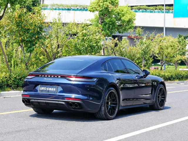 Porsche Panamera — Фото автомобиля 5