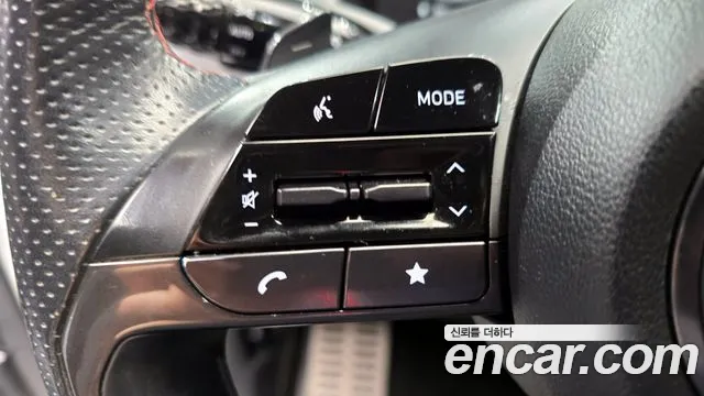 Hyundai Tucson Tucson (NX4) Бензин 1.6 турбо 2WD — Фото автомобиля 26