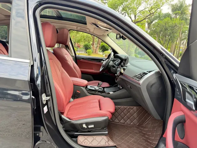 BMW X3 — Фото автомобиля 16