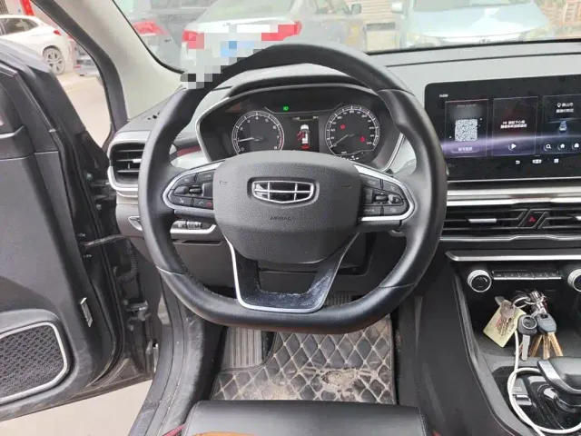 Geely Binyue — Фото автомобиля 6