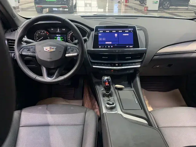 Cadillac CT5 — Фото автомобиля 9