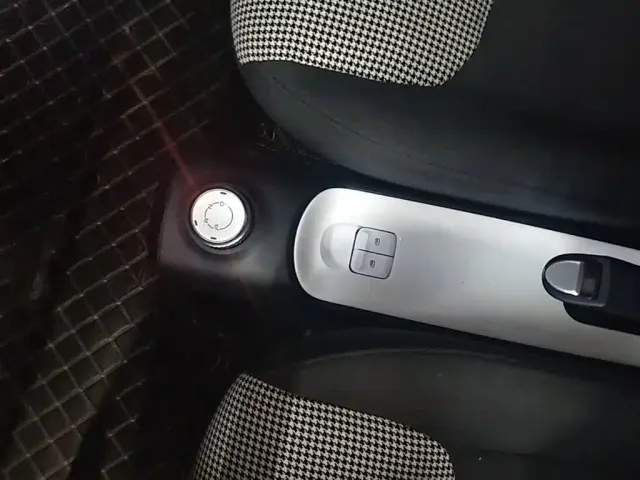 Wuling Hongguang Mini EV — Фото автомобиля 9