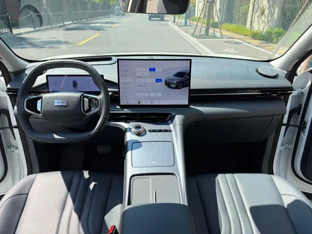 Geely Galaxy E5 — Фото автомобиля 6