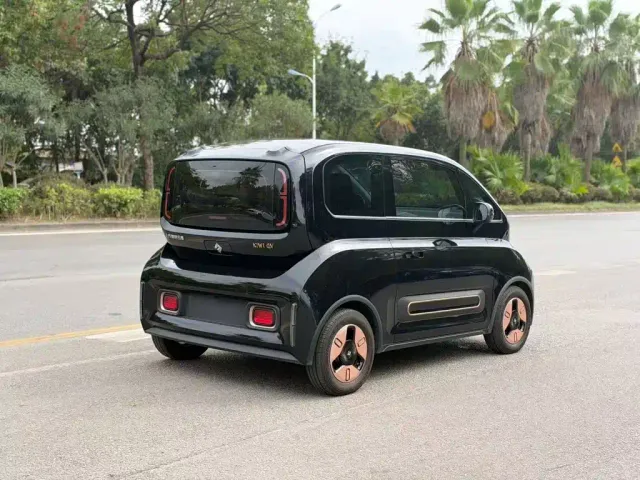 Baojun KiWi EV — Фото автомобиля 6