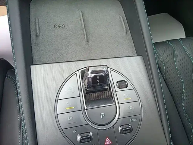BYD Seal 06 — Фото автомобиля 13