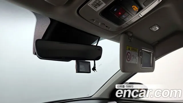 Hyundai Tucson Tucson (NX4) Дизель 2.0 2WD — Фото автомобиля 17