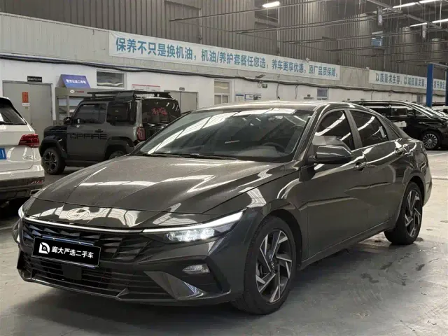 Фотография автомобиля — Hyundai Elantra