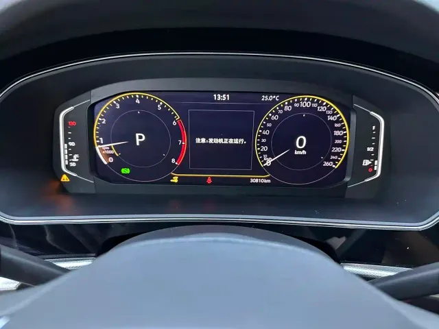 Volkswagen Passat — Фото автомобиля 14