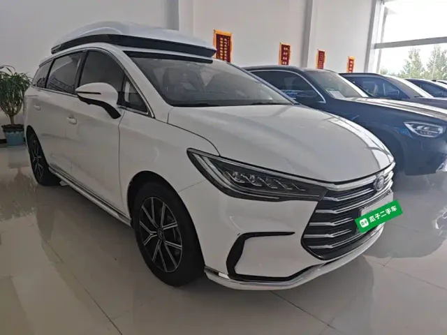BYD Song MAX — Фото автомобиля 3