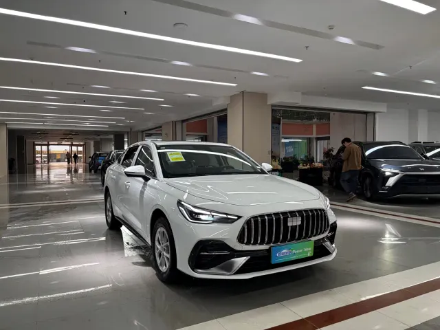Geely Galaxy Stellar 6 — Фото автомобиля 3