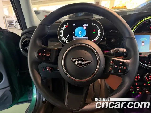 MINI Cooper — Фото автомобиля 10