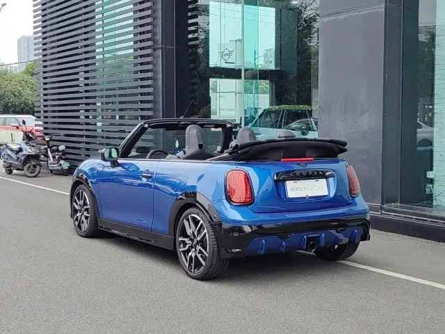 MINI John Cooper Works — Фото автомобиля 6
