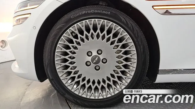 Genesis G80 RG3 — Фото автомобиля 5