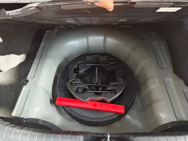 Hyundai Elantra — Фото автомобиля 14