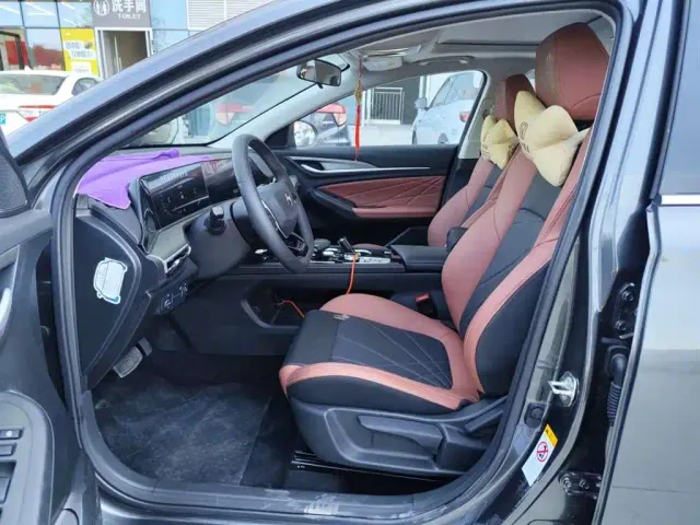 Changan Eado — Фото автомобиля 4