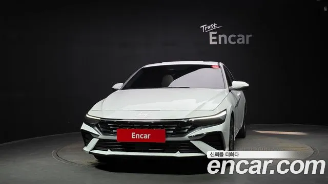 Hyundai Avante CN7 — Фото автомобиля 3