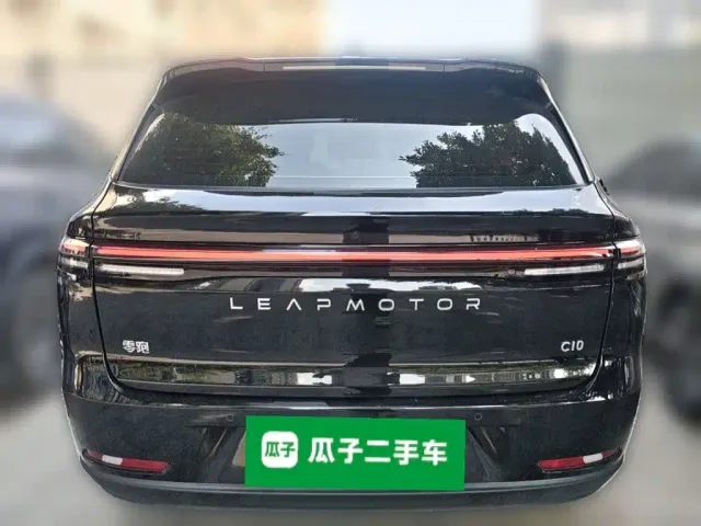 Leapmotor C10 — Фото автомобиля 5