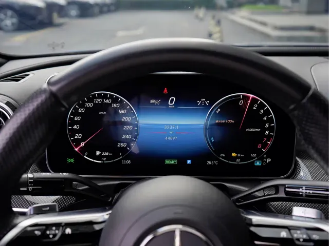 Mercedes-Benz C-Class — Фото автомобиля 9